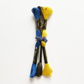 クロヤギシロヤギ｜刺繍糸3色セット[POP]青いはさみ