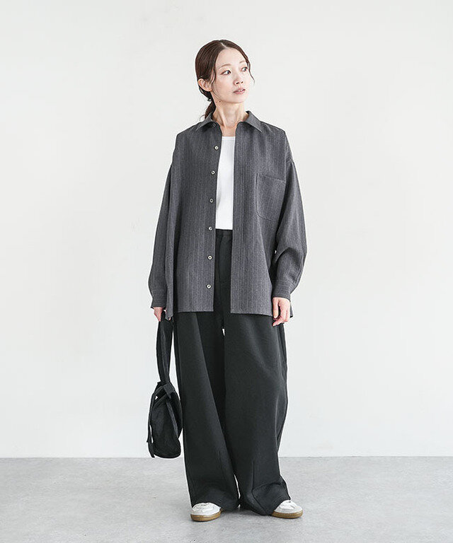 カラー:17 BLACK / サイズ:40