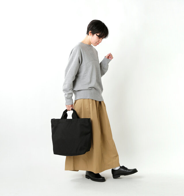 model saku：163cm / 43kg
color : black / size : one