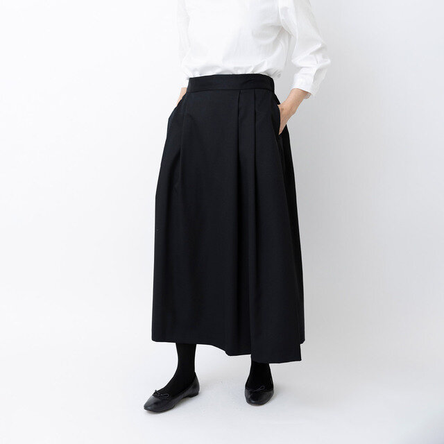 着用カラー:クロ