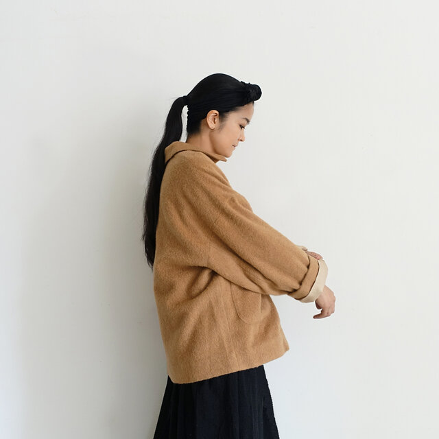 Model 158cm、Camel 着用