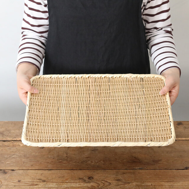 尺3寸:約40cmx28cm 約260g