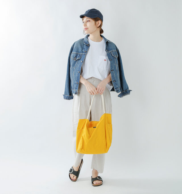 model yama:167cm / 49kg
color : white / size : 36