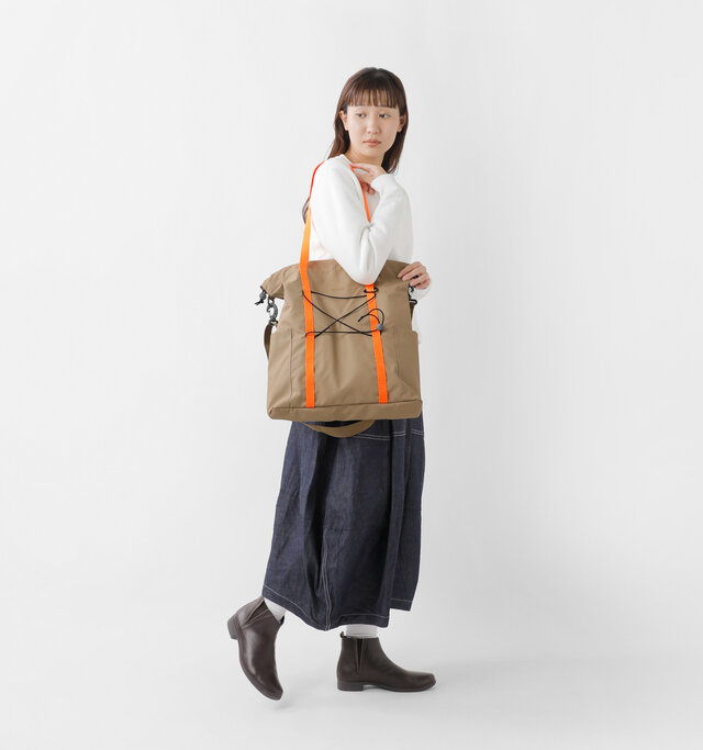 model mayuko：168cm / 55kg 
color : sand / size : one