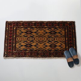 世界に一つだけの手織りのアンティークラグ トライバルラグ バルーチ 105×55cm kurashisha