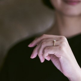 KARAFURU｜婚約指輪　蕾 -TSUBOMI-（槌目マット)