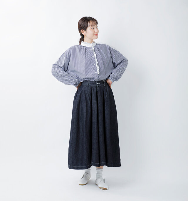 model mizuki：168cm / 50kg 
color : stripe / size : F