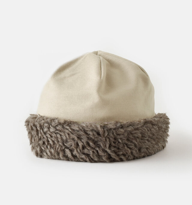 color : light beige