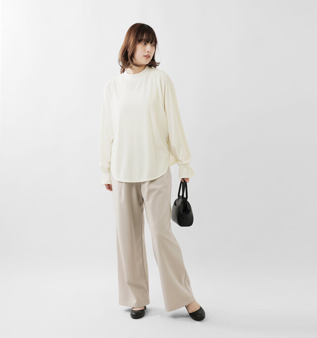 model ai:166cm / 47kg
color : white / size : F