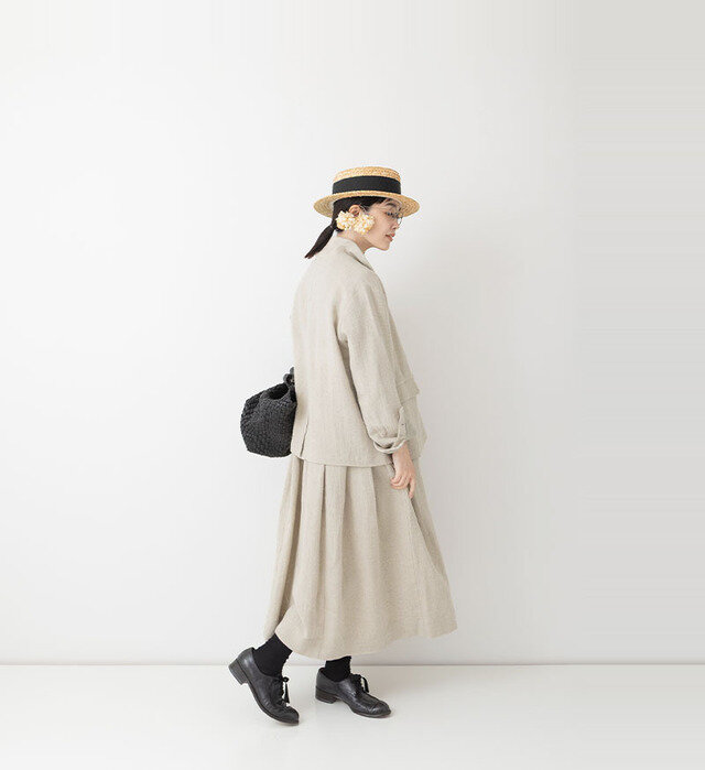 color : KINARI , model : 162cm