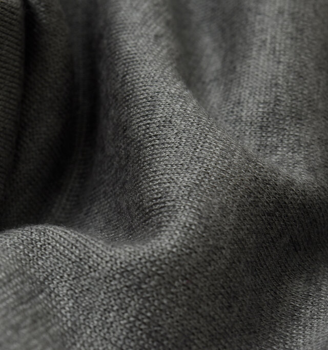 acrylic 90% / wool 10%