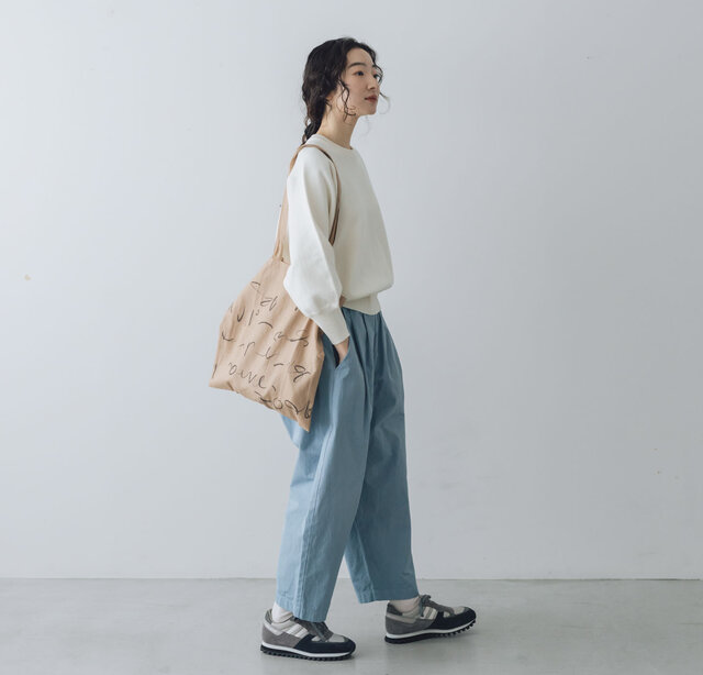 スモークブルー