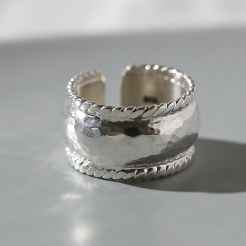 MANANAS|ハンドメイドらしい味わいのあるテイスト Edge Pattern Ring kurashisha