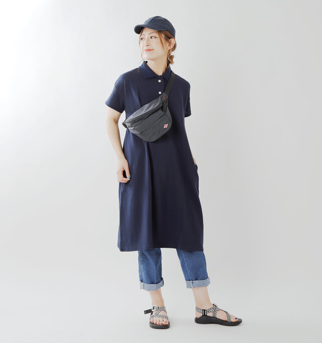 color : medium used / size : M
薄手の生地なので、ワンピースとのレイヤードにも活躍します。