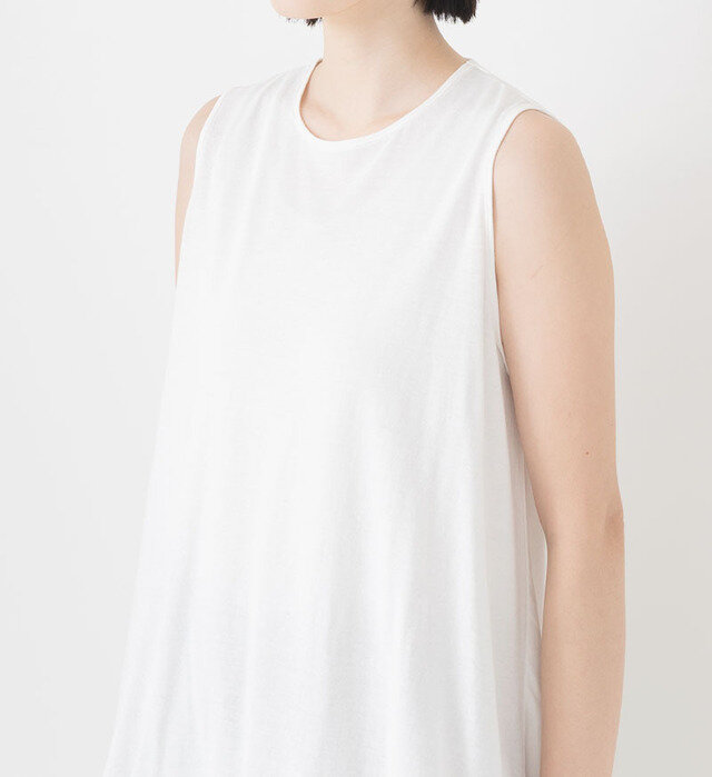 color : WHITE , model : 162cm