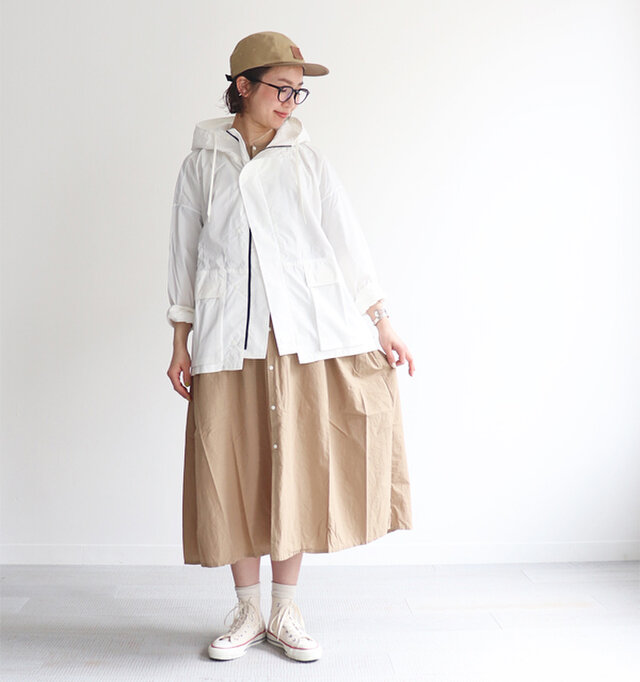 ホワイト/ 0 着用、モデル身長:167cm