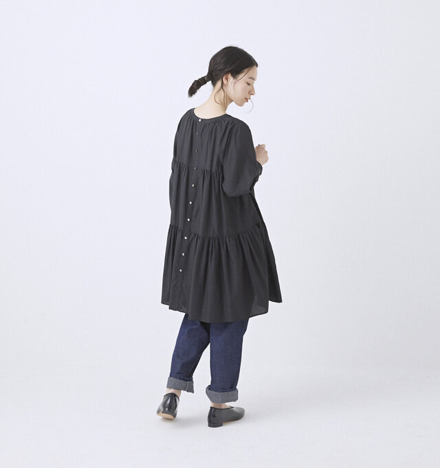 BLACK / 着用サイズ0(モデル164cm)
