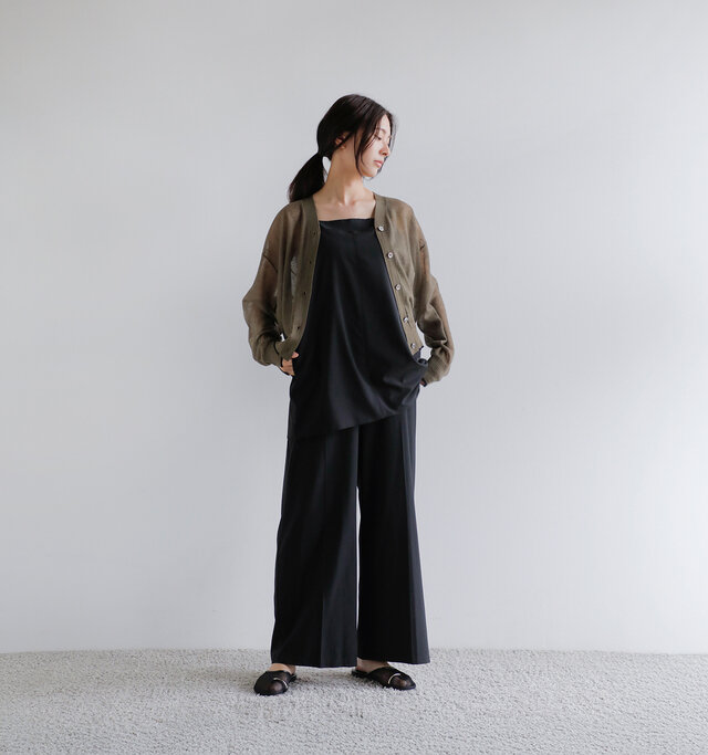 model yukino:163cm / 43kg
color : mocha / size : F