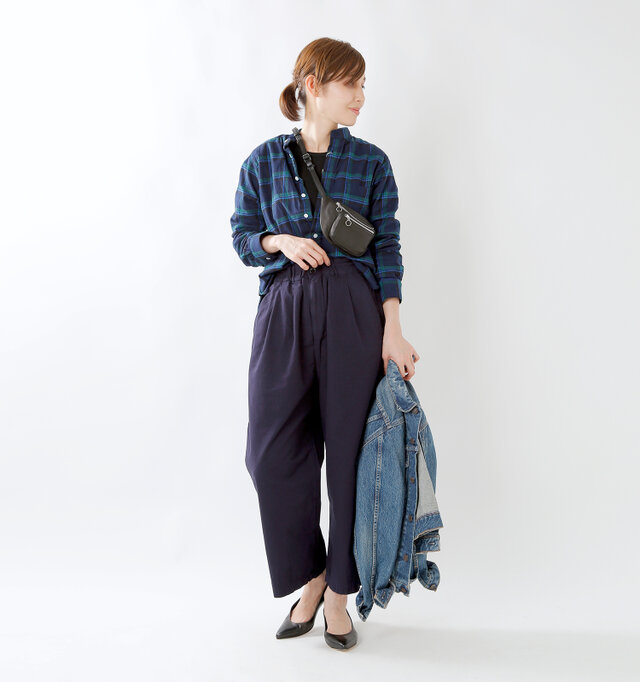 model yama:167cm / 49kg
color : navy / size : M