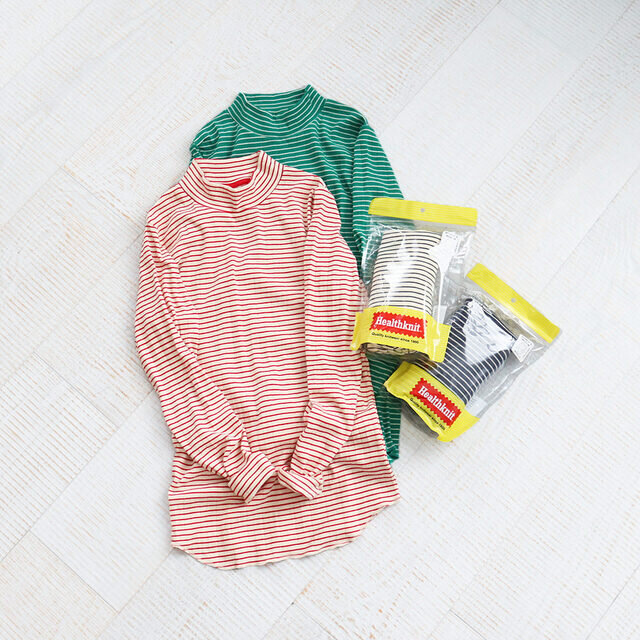 まずはレトロ可愛いパッケージに入ったこちら!
ブランドオリジナルのフライス生地を使ったボーダーTee。
程よいフィット感なので、そのまま1枚でも
ニットやスウェットと重ねたスタイリングにもオススメです☑︎