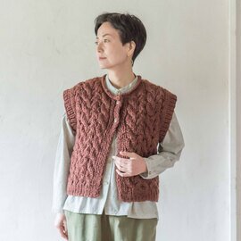 sisam|ざっくり編み目模様のあったかニットベスト【羽織り・カーディガン】【手編み】【ウール100%】 / フォレストベスト