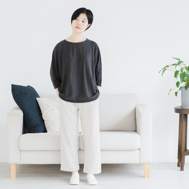 モデル身長 163cm
着用カラー ベージュ