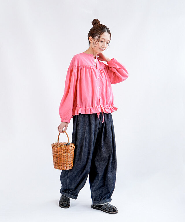 身長:164cm/着用カラー:310 ピンク/着用サイズ:2