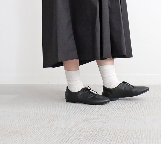 靴下やタイツとの相性も◎