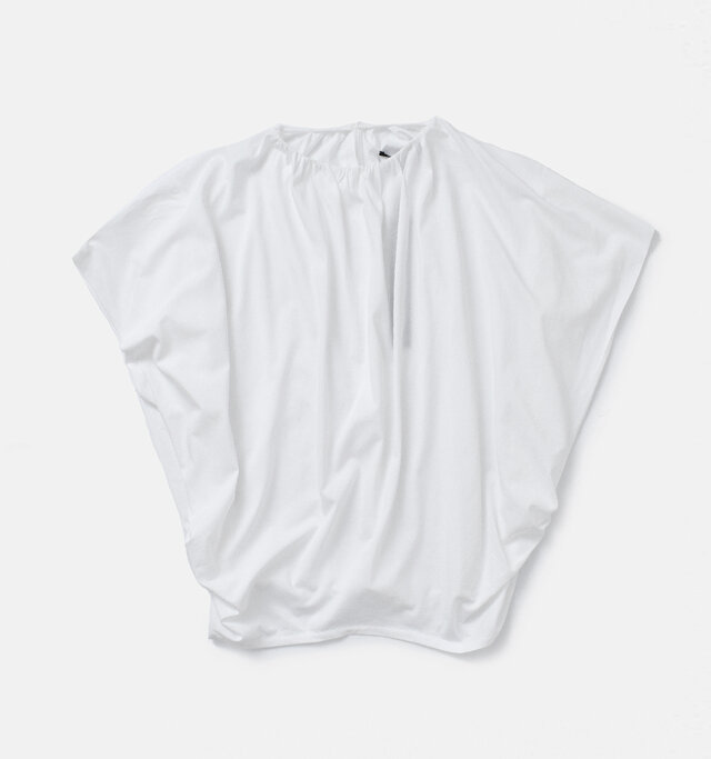 color : off white