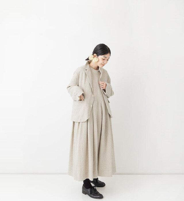 color : KINARI , model : 162cm