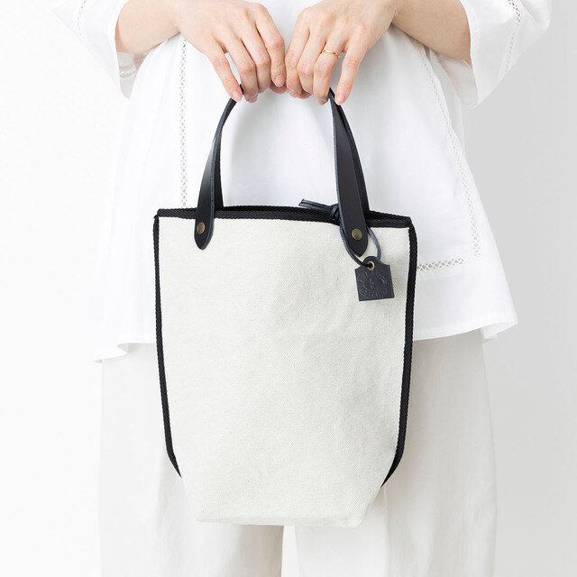 モデル168cm 着用カラー:MASTIC サイズ:XS