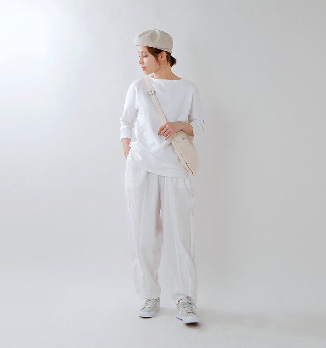 model yama:167cm / 49kg
color : white / size : 3