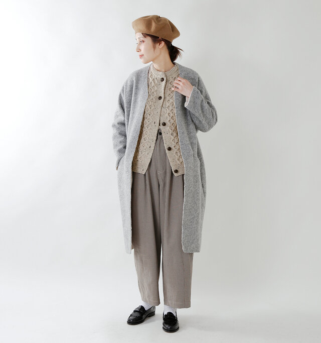 model yama:167cm / 49kg
color : skiddaw / size : F