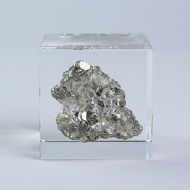 ウサギノネドコ｜Sola cube Mineral 黄鉄鉱（5cm角）【父の日ギフト】
