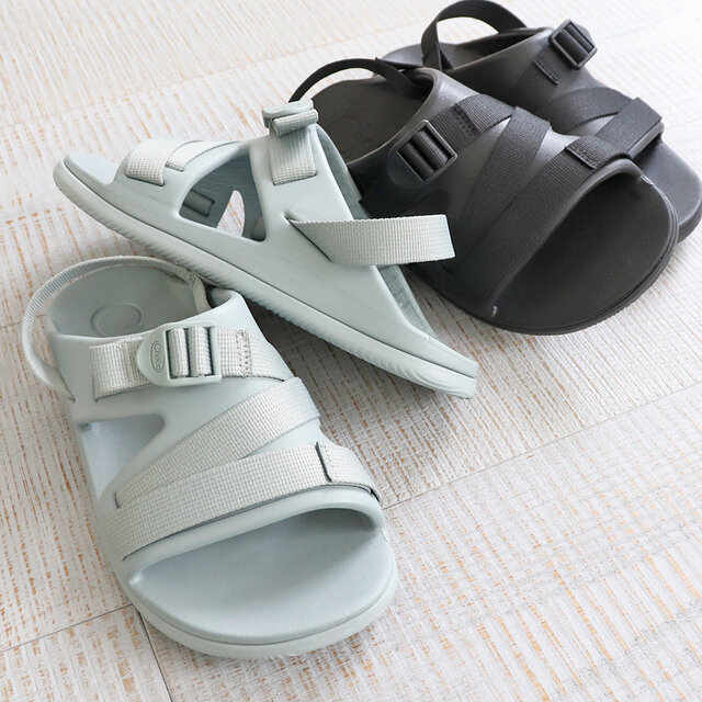 Chaco Ws CHILLOS SPORTに新色が加わりました!
アクアグレーという色で、淡いブルーのようなグレーでとっても涼しげ♩
もちろん軽くては着心地も抜群!