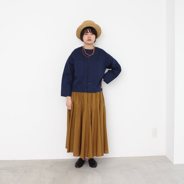 ネイビー着用、モデル身長:161cm