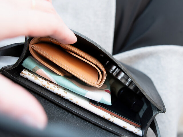 店主がNINOSのバッグを選んだ理由を、こちらの日記にも綴っています。ぜひご覧くださいませ。