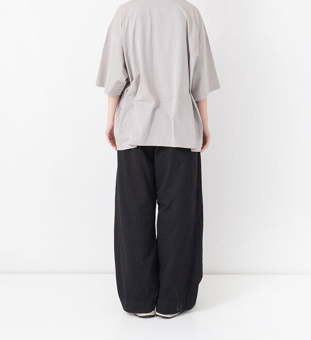 color : BLACK , model : 162cm