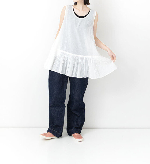 color : WHITE , model : 162cm