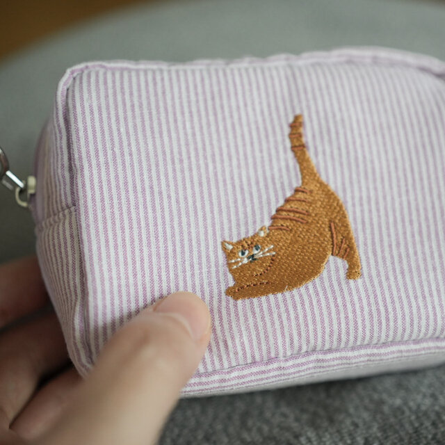 刺繍がかわいいです!