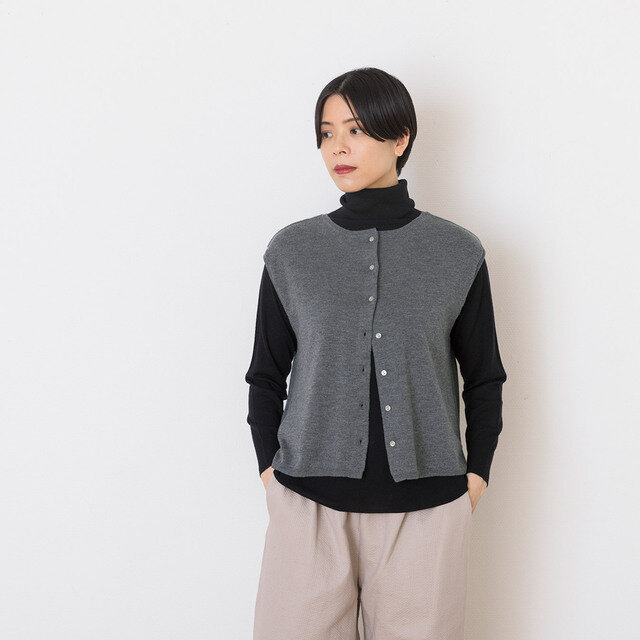 モデル168cm 着用カラー:チャコールグレー