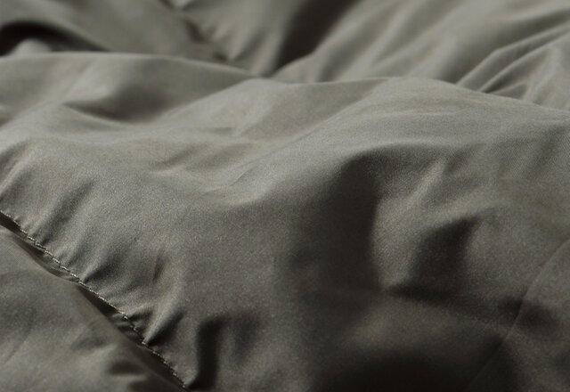 表地:ポリエステル 100%