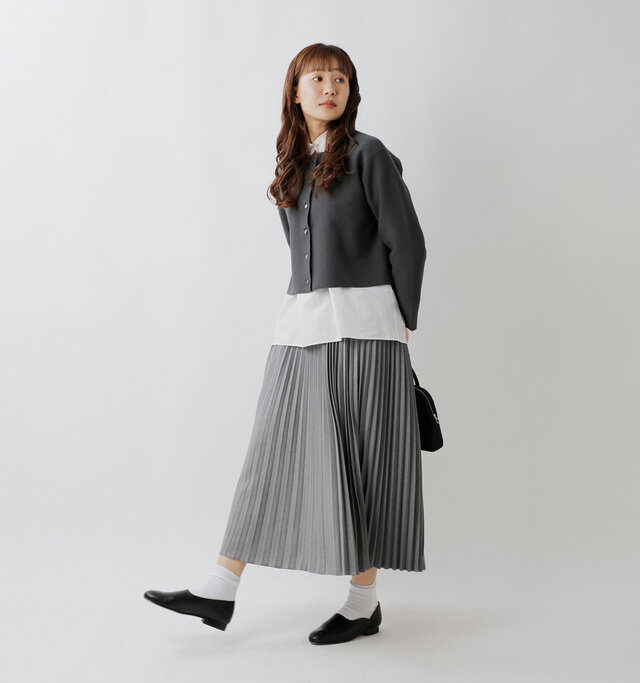 model mayuko：168cm / 55kg 
color : dark gray×light gray / size : F