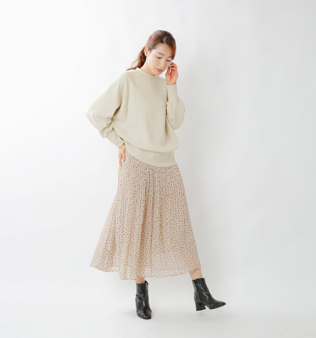 model mizuki:168cm / 50kg
color : beige / size : 38