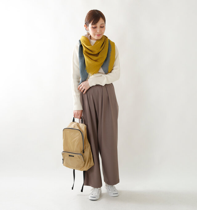 odel yama:167cm / 49kg
color : sun light / size : one