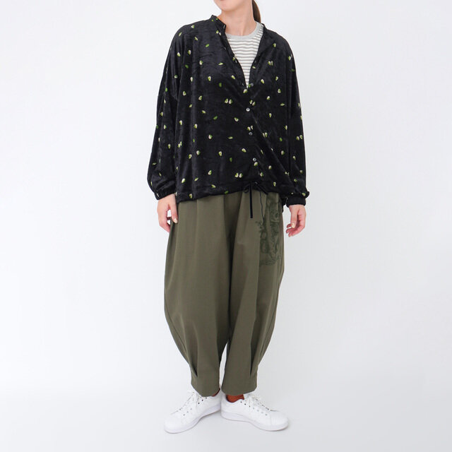 white / model : 168cm
