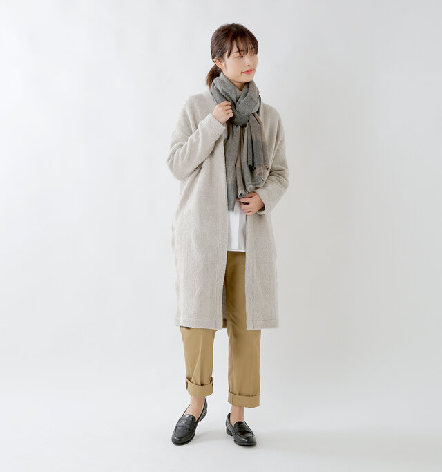 model kanae:167cm / 48kg
color : brown check / size : F