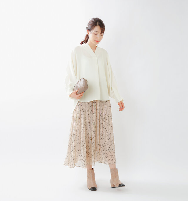 model mizuki:168cm / 50kg
color : ecru / size : 38