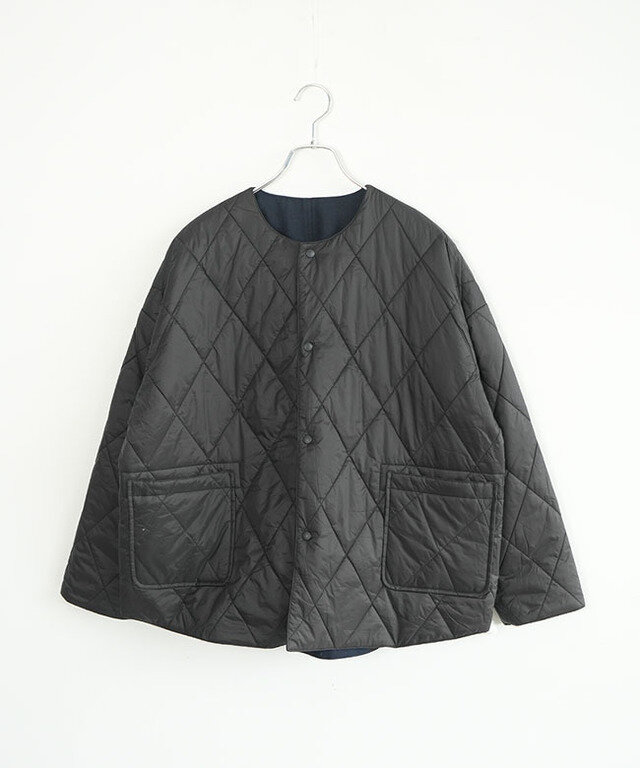 キルト面は全カラーブラックです。