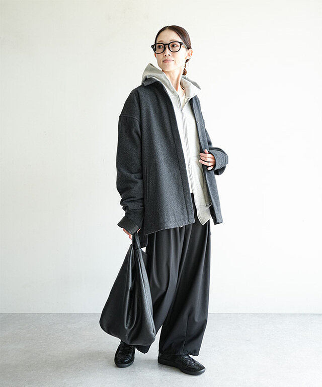 身長:164cm / カラー:18 CHACOAL / サイズ:38